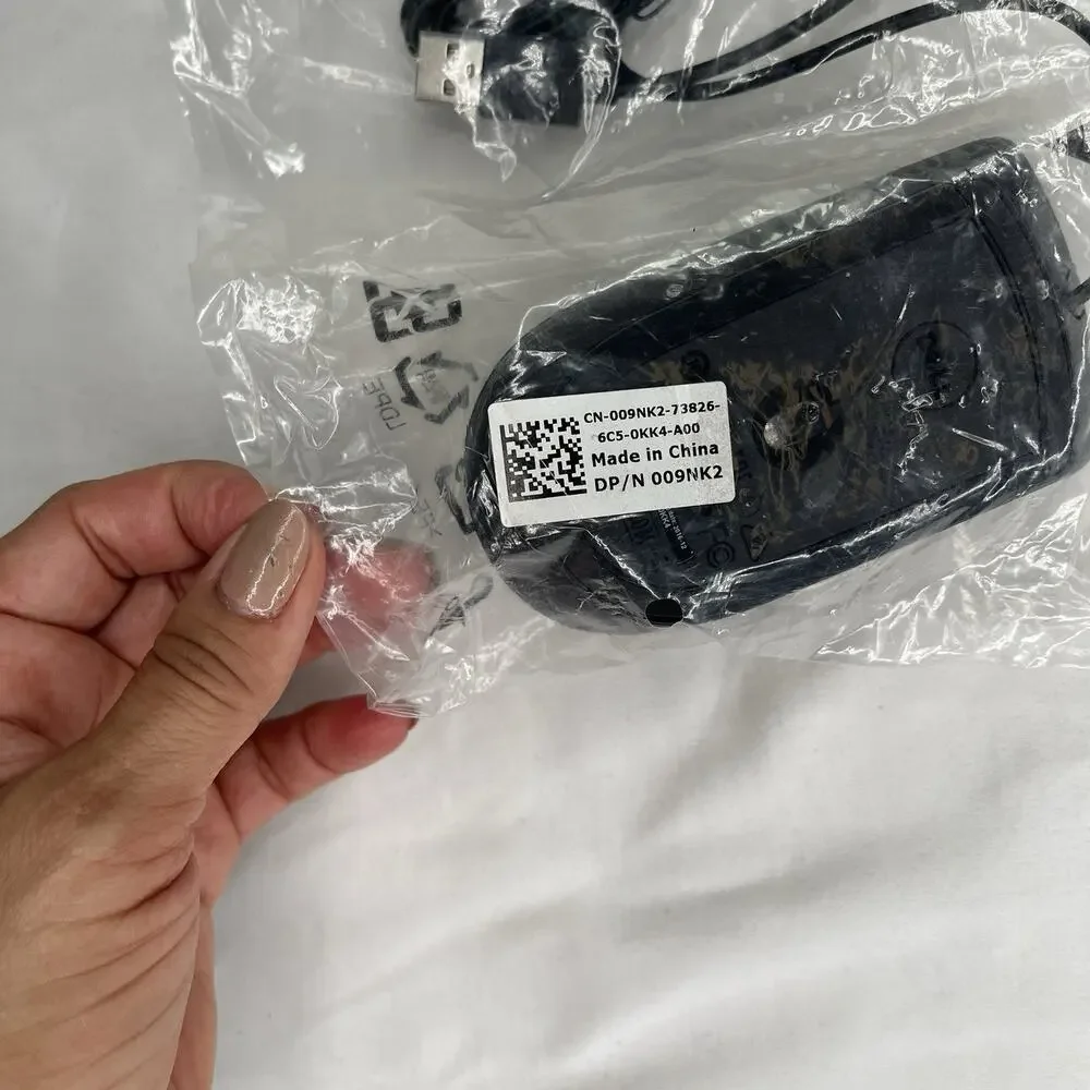 Dell Optical wired Usb Cable Mouse Model MS116P New DP/N 009NK2